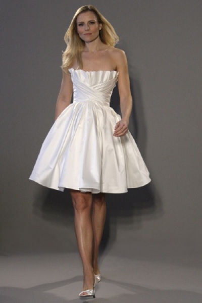 Elegant-romona-keveza-short-wedding-dress