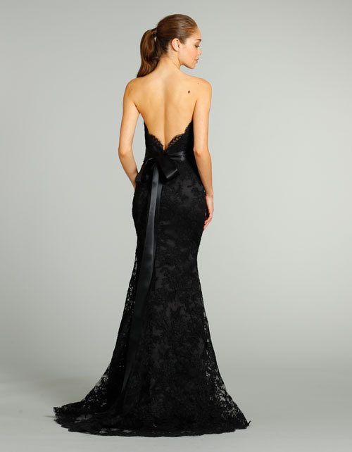 black-lace-mermaid-wedding-dress-with-open-back.