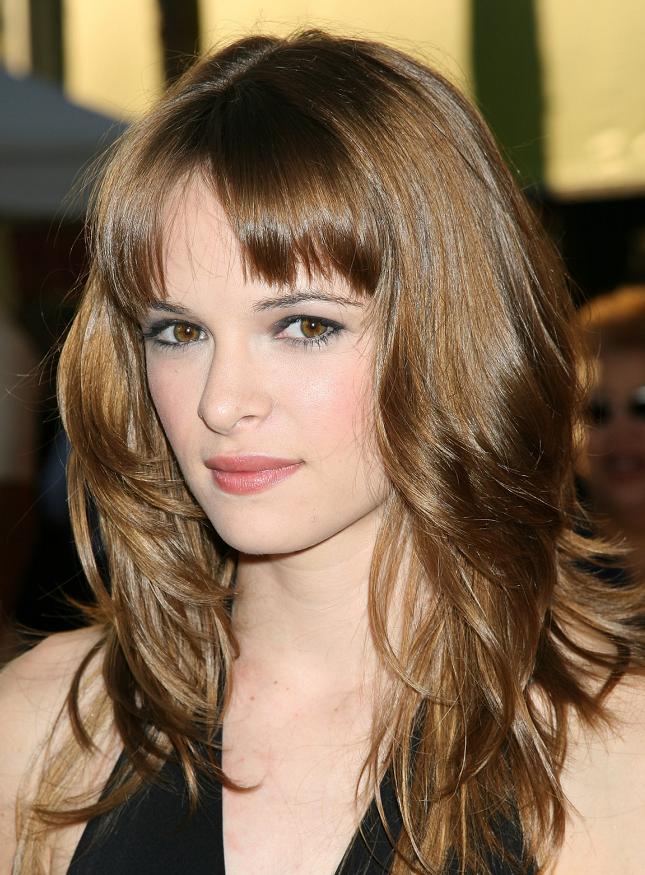 long-and-layered-hairstyles-with-bangs