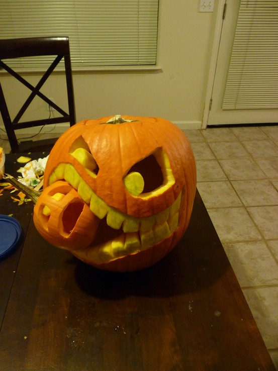 10-Awesome-Homemade-Pumpkin-Ideas-for-Halloween-2015-8.