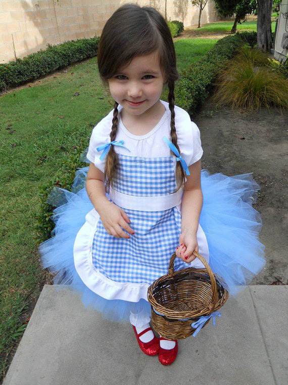 10-adorable-toddler-halloween-costumes