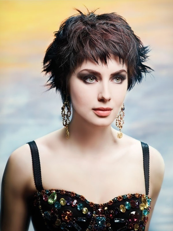 Cheerful-Everyday-Look-Hairstyle-For-Girls-36