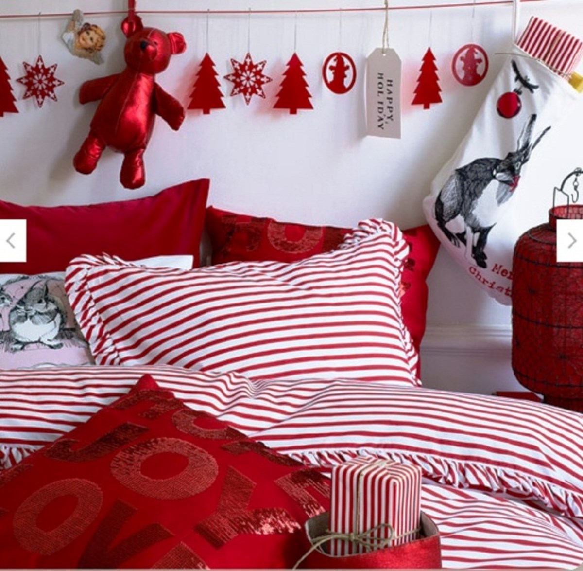 Christmas-Bedroom-Decorating