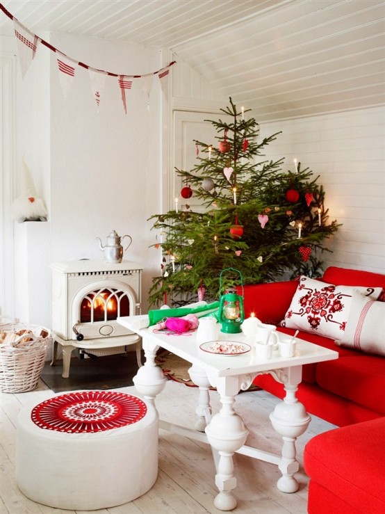 Christmas-Living-Room-Decoration-12
