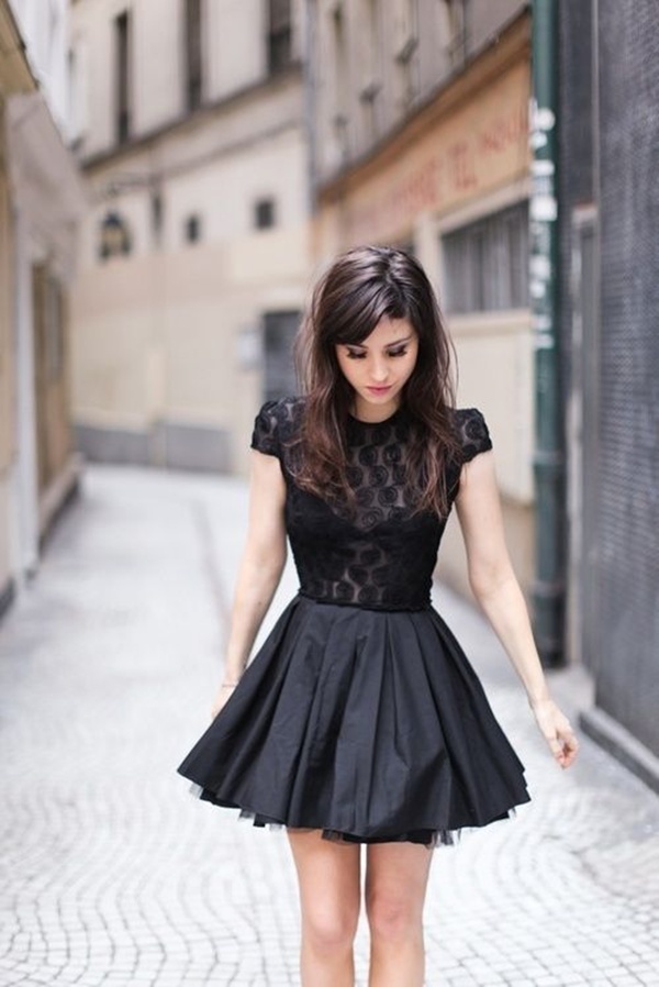 Girls-Wearing-Little-Black-Dress