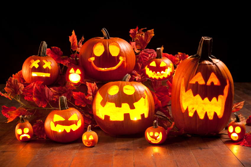 Happy-Halloween-Pumpkin-Carving-