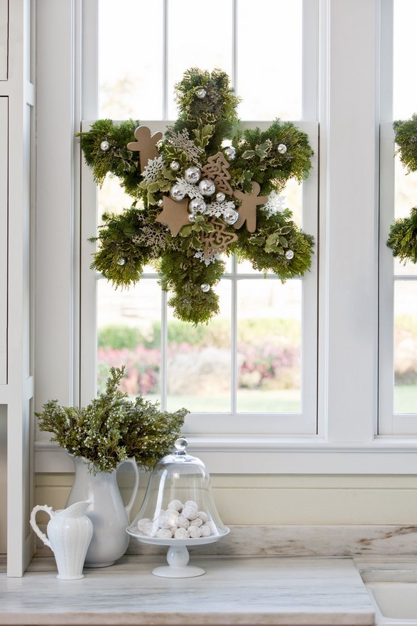 beautiful-christmas-window-decorations-christmas-wreaths.