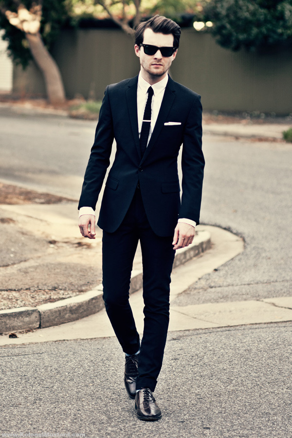 black-suit-men-style-tie-sunglasses-fashion-style-blog