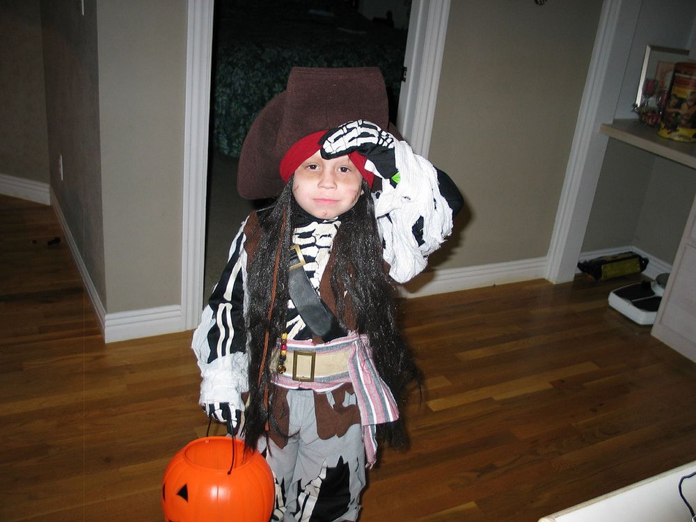kids-pirate-halloween-costume-by-Tim
