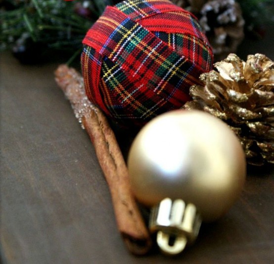 25-Tartan-Decor-Ideas-You-Must-Try-This-Christmas-