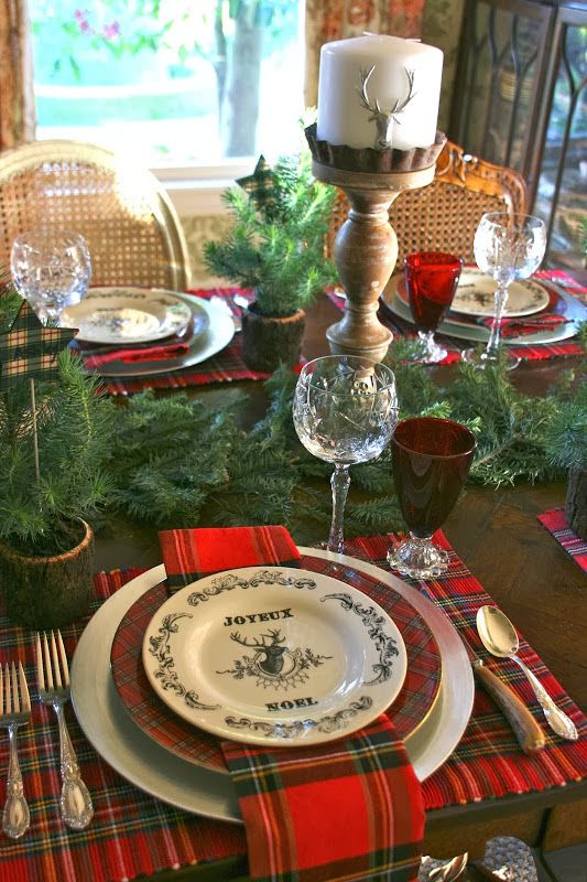 25-Tartan-Decor-Ideas-You-Must-Try-This-Christmas-11