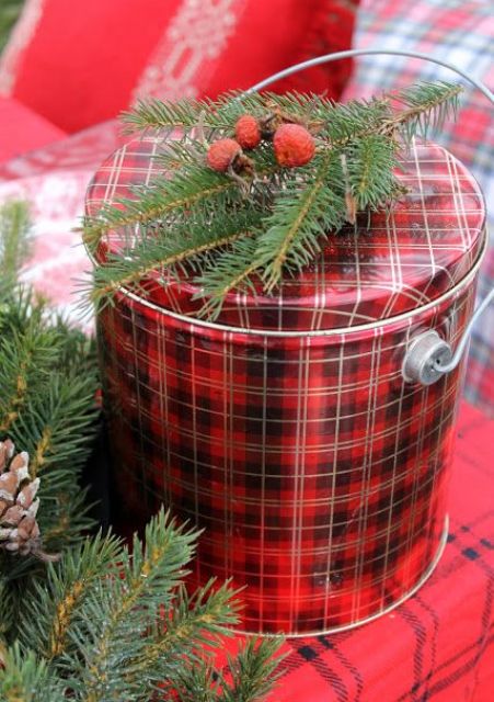 25-Tartan-Decor-Ideas-You-Must-Try-This-Christmas-25