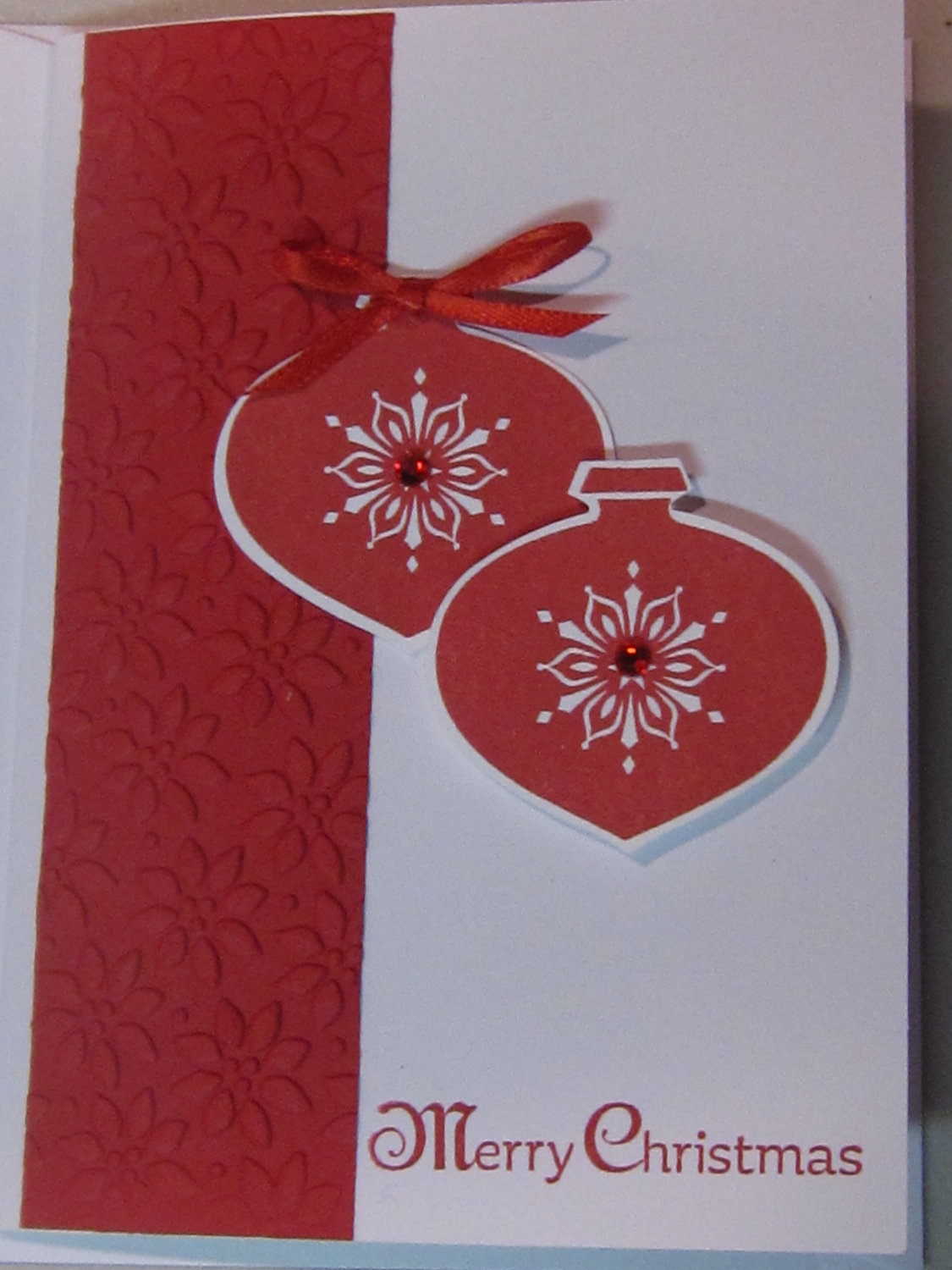 7-Handmade-christmas-cards-with-red-ribbon.