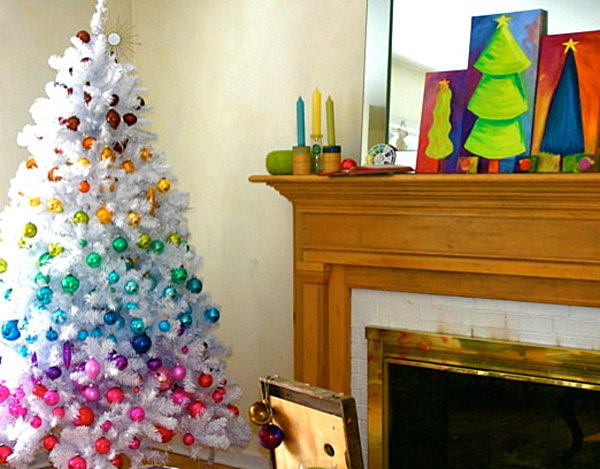 Chromatic-Christmas-decorations.