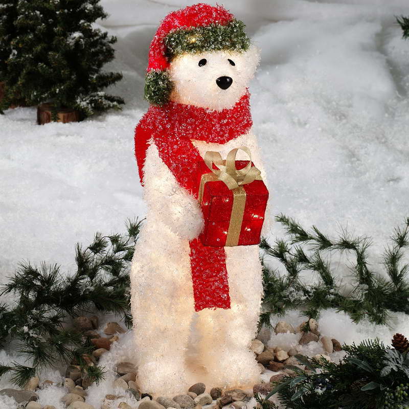 Outdoor-Lighted-Christmas-Decoration-Ideas-With-Stuffed-Dog.