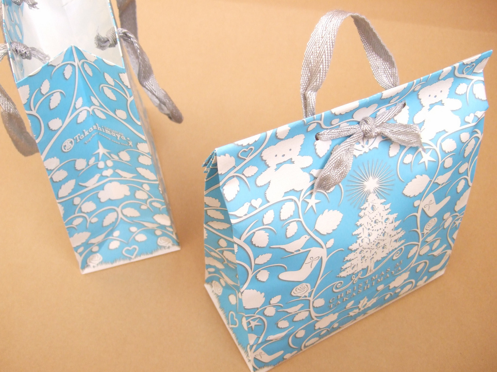 PAPER GIFT WRAPPING