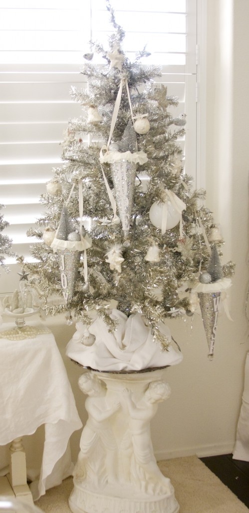 White-Vintage-Christmas-Ideas-23.