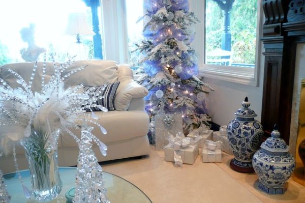 blue-Christmas-living-room