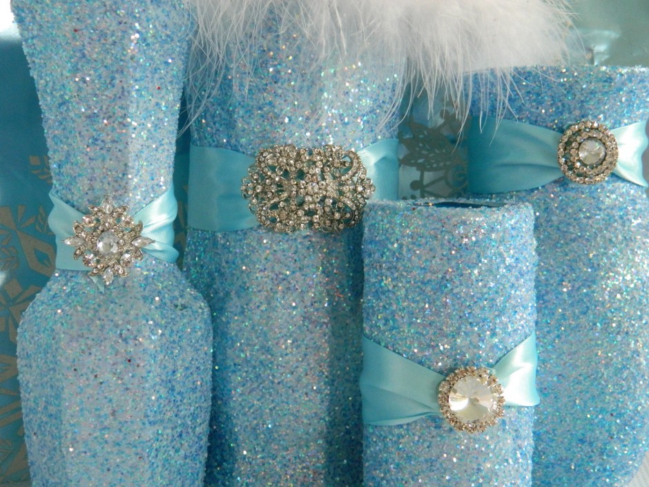 blue-christmas-wedding-centerpieces-decorations-