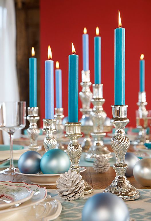 charming-silver-and-blue-christmas-decor-ideas-28