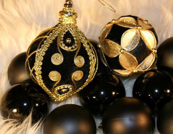 christmas-decorating-ideas-black-golden-color-combination-