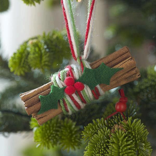 christmas-ornaments-cinnamon-sticks-yarn-holly-felt