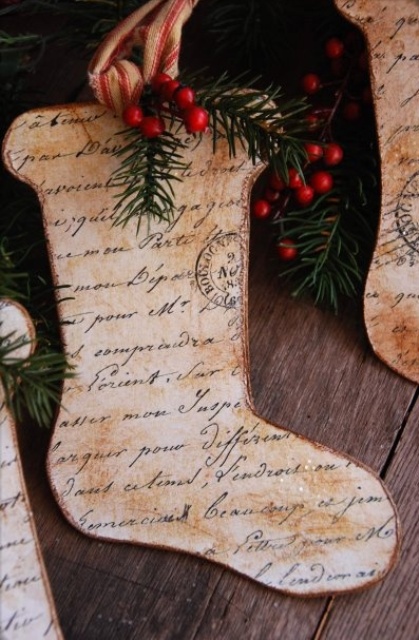 christmas-stockings-and-ideas-to-use-them-for-decor-38....5