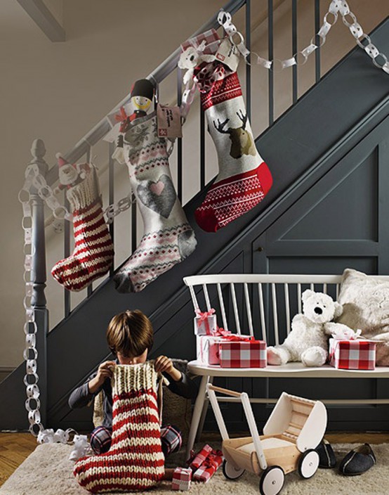 christmas-stockings-and-ideas-to-use-them-for-decor-7