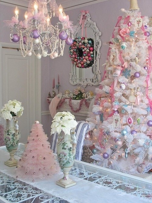 glamorous-pastel-christmas-decor-ideas-1.