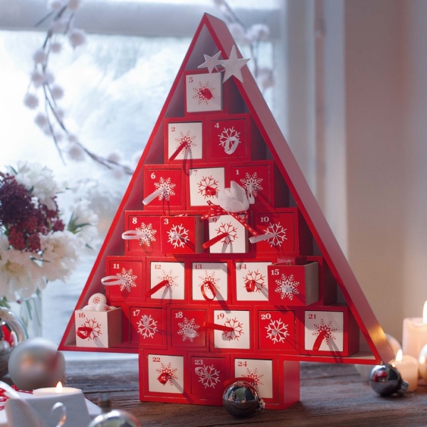 ideas-advent-calendar-ideas-christmas-tree-small-drawers.