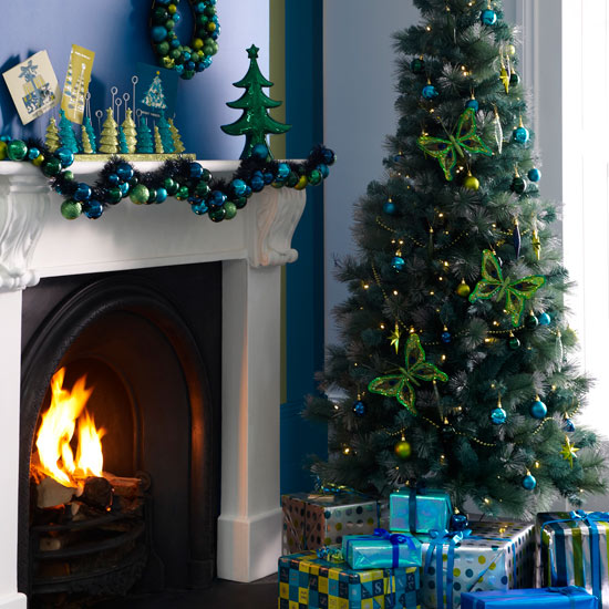 living-room-christmas-christmas-decorating-ideas...