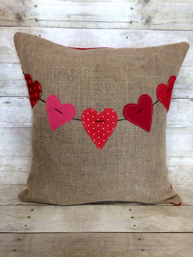 20-Charming-Handmade-Valentines-Day-Pillow-Designs-11-