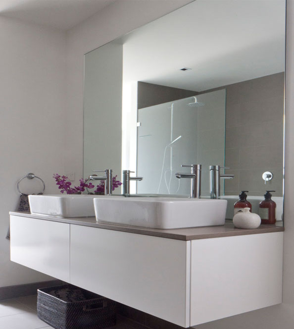 Bathroom-Mirror-without-Frame-