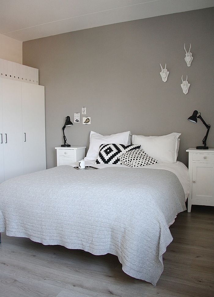 Classy-scandinavian-bedroom-idea-for-those-who-love-just-black-white-and-gray