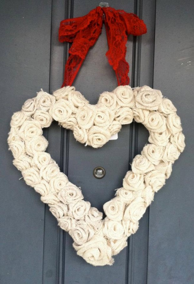 Heart-Melting-Handmade-Valentines-Wreaths-13-