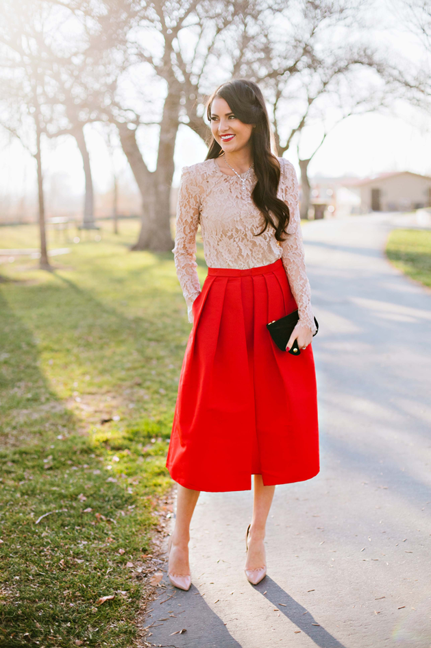 Wear-Red-on-Valentine’s-Day-20-Romantic-Outfit-Ideas-1 (1).