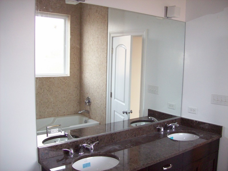 bathroom-wall-mirrors-ideas