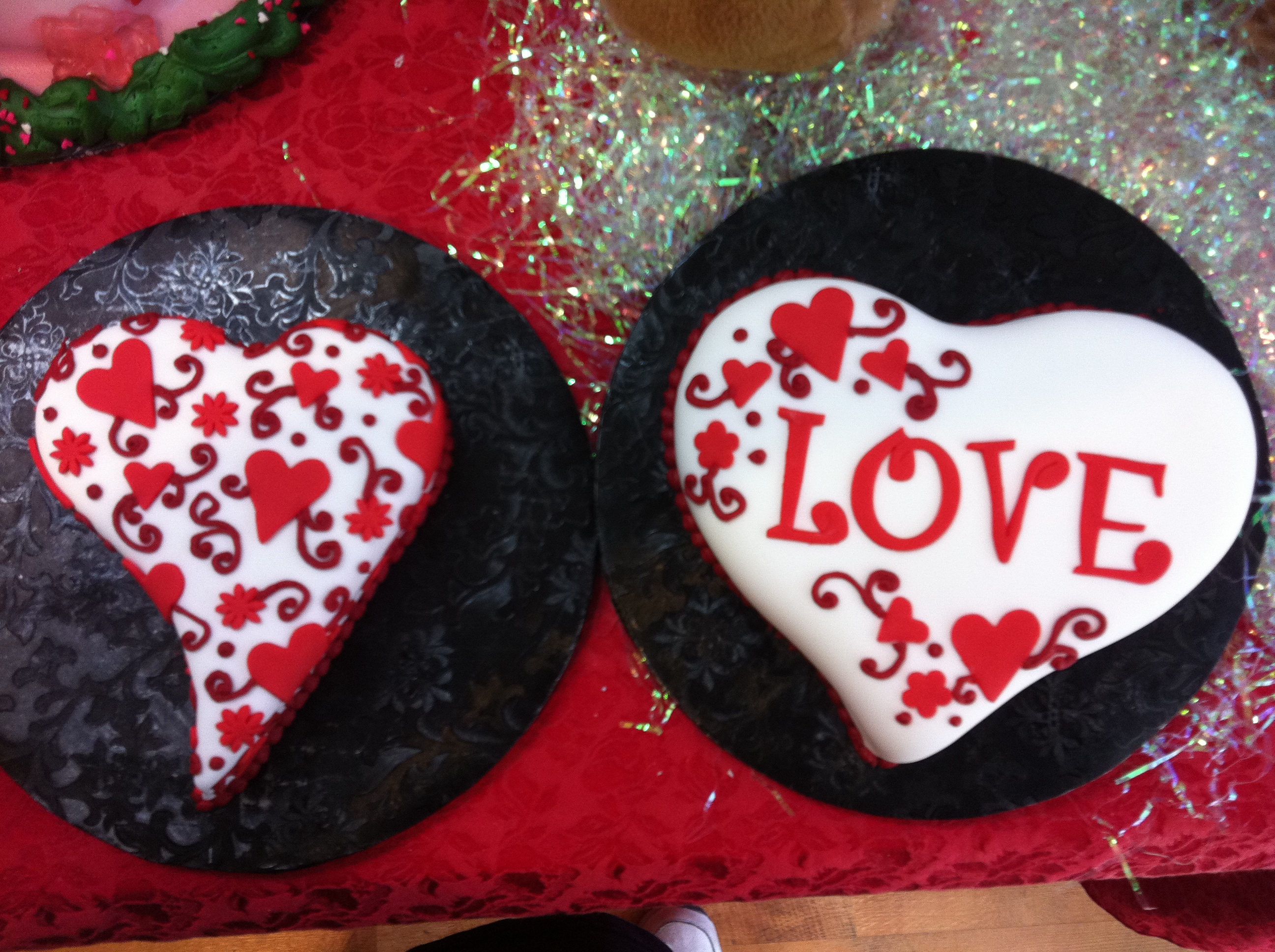 decorated-valentines-cakes-picture