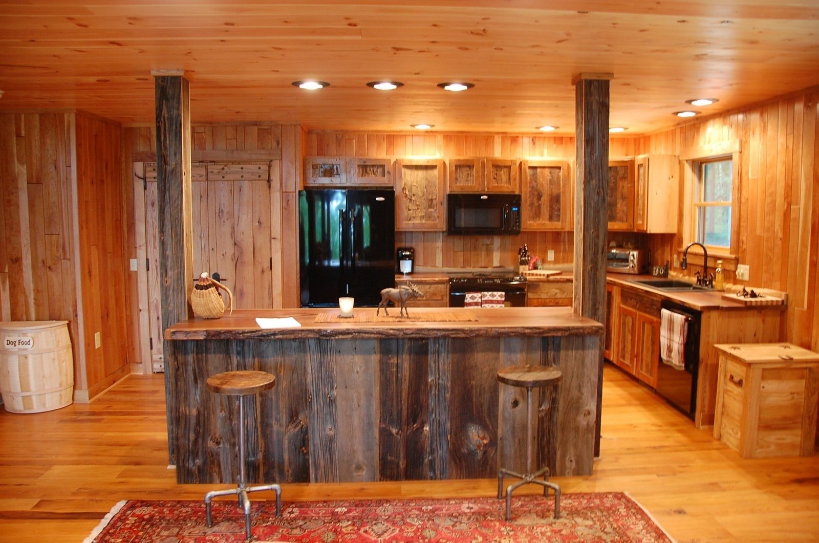 small rustic kitchen design idea