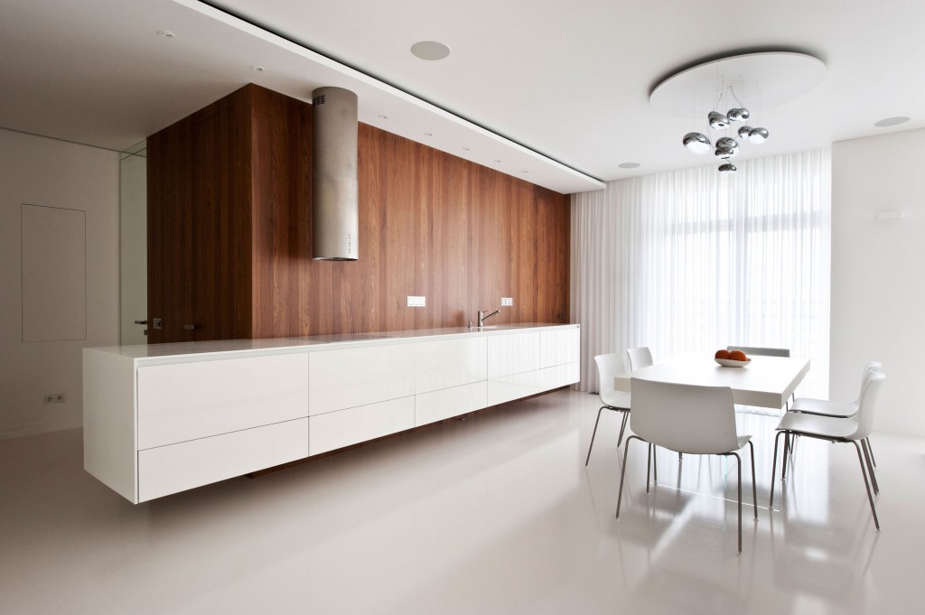 _white_apartment_interior-