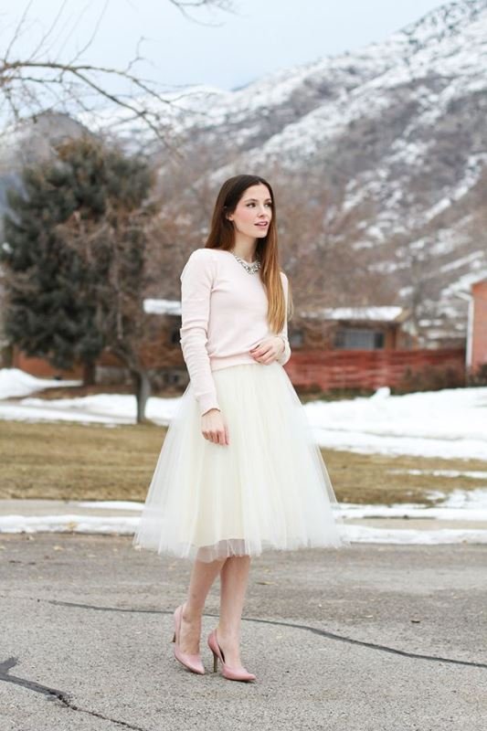 22 COZY WINTER BRIDAL SWEATER LOOKS Godfather Style