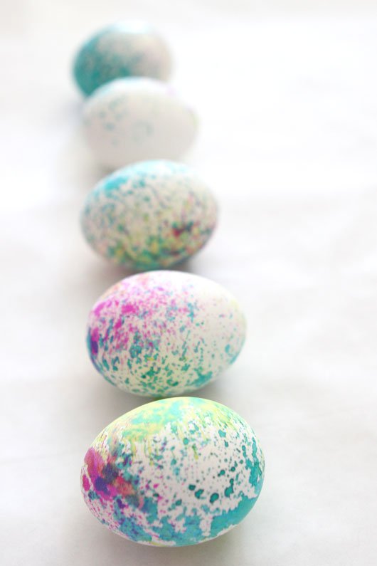 20-Creative-and-Easy-DIY-Easter-Egg-Decorating-Ideas-1