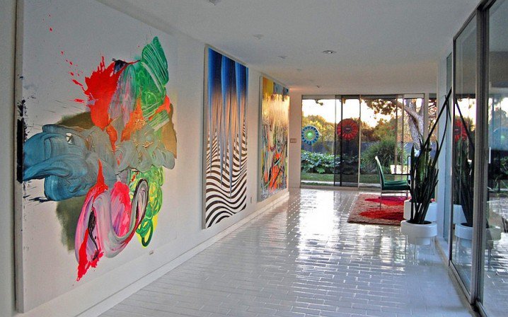 Indoor-Graffiti-Art-for-Contemporary-House-Design-