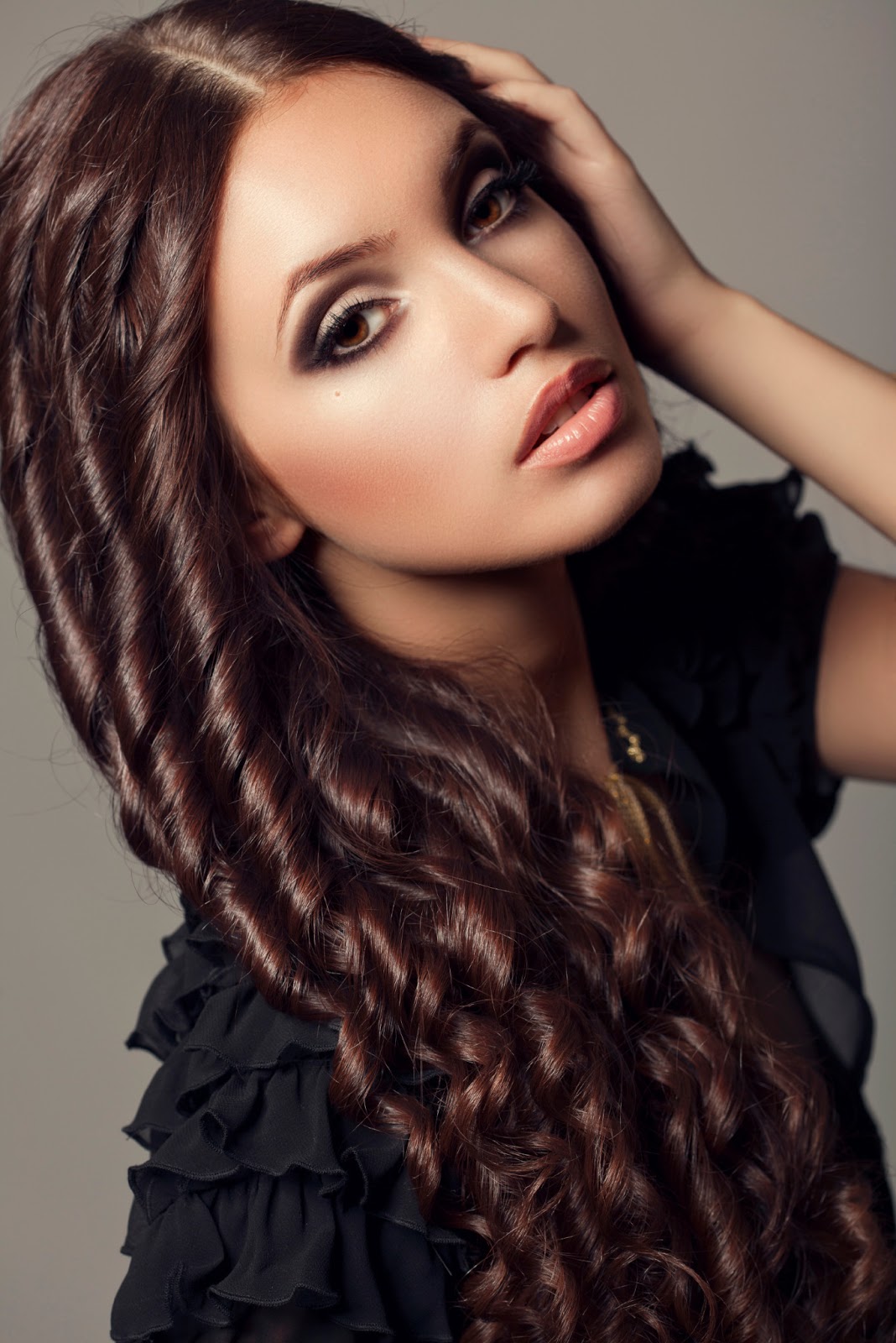 Long-Curly-Hairstyles-2014-For-Women-10.