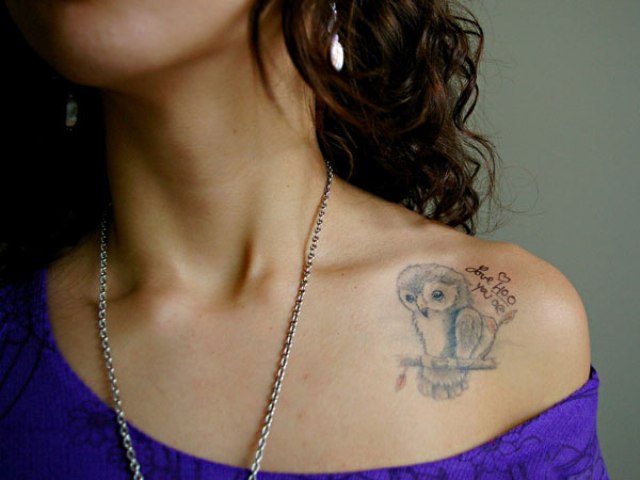 Small-Owl-Tattoo-On-Front-Shoulder.