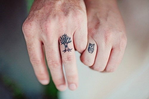 best-finger-tattoos-large-.