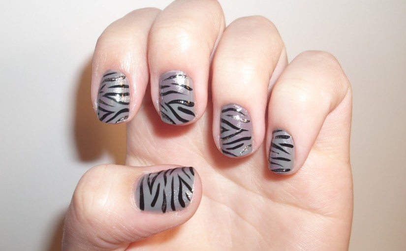 nail-art-gray-striped-nail-art-nail-art--
