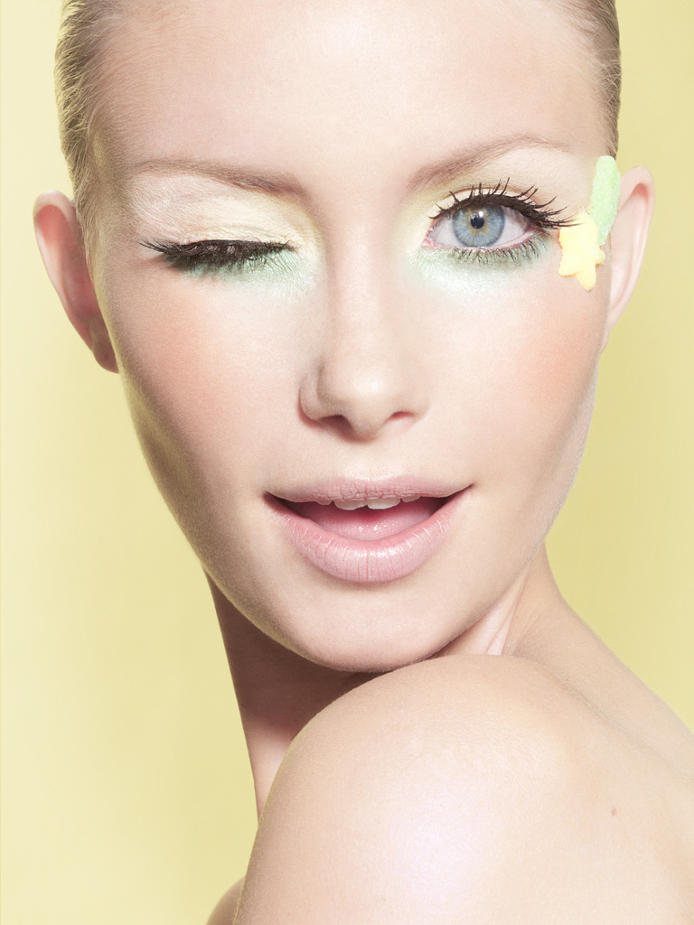 pastel-yellow-green-makeup.