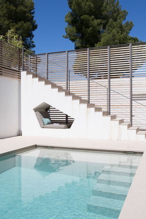 relaxing-andinviting-pool-nooks-to-get-inspired-19