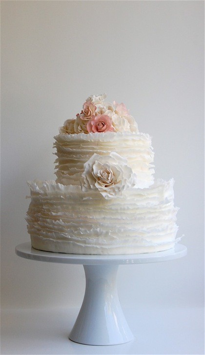 ruffles-wedding-cake-white.